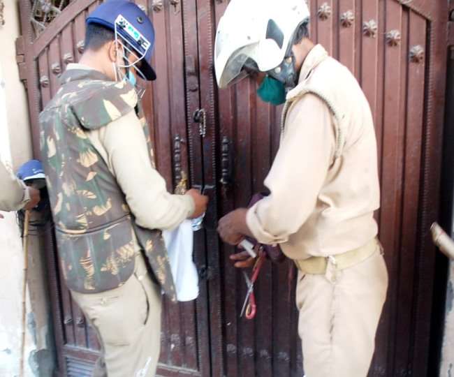 माफिया पर पुलिस प्रशासन का प्रहार, मेरठ में रमेश प्रधान की संपत्ति सील