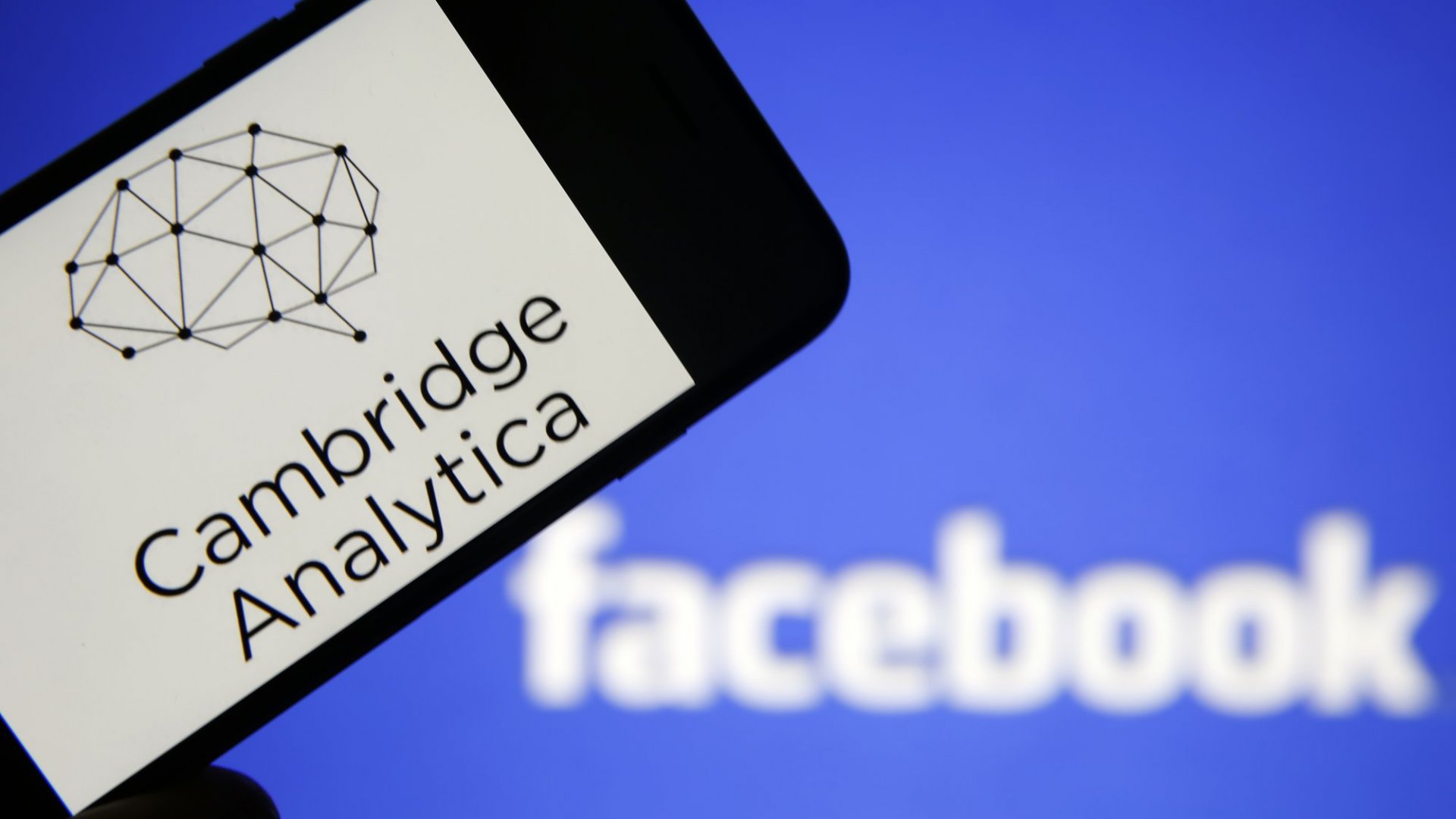 CBI ने फेसबुक से डेटा चोरी करने के आरोप में Cambridge Analytica के खिलाफ दर्ज किया केस