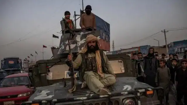 अफगानिस्तान में अभी पिक्चर बाकि है! तालिबान का सबसे पुराना दुश्मन तालिबान के खिलाफ फिर से खड़ा हो गया