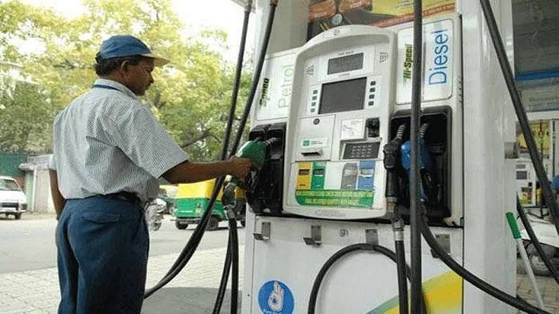 पेट्रोल-डीजल के दाम जल्द बढ़ सकते हैं 14 रुपये के करीब, तेल कंपनियों को हो रहा घाटा